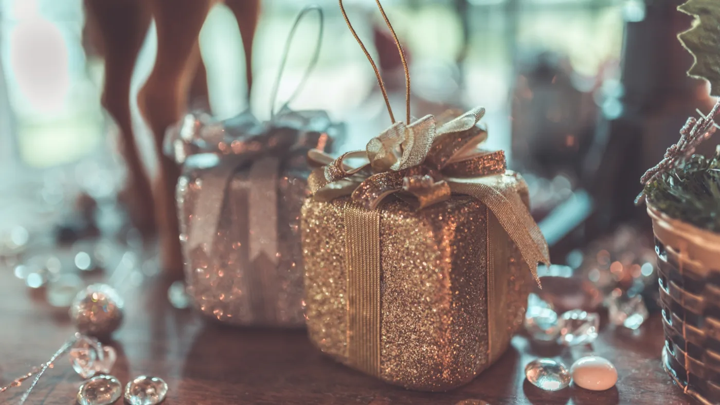 Darilo za Učiteljico 2026: Celovit Vodič z Več Kot 100 Idej 27 karikatura za darilo 19 darilo za učiteljico